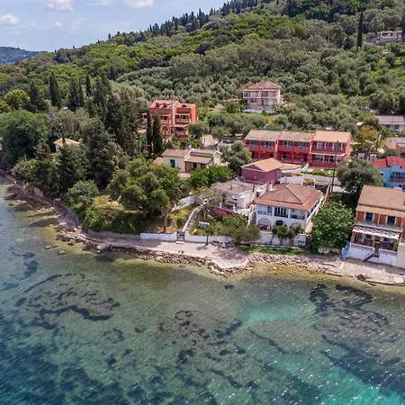 Nikos Seaside 4 Lägenhet Agia Pelagia Chlomou